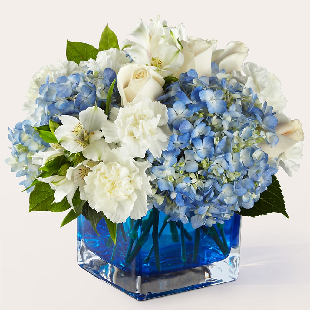 Soothing Waters Bouquet – Moonlight Floral, Minneapolis MN