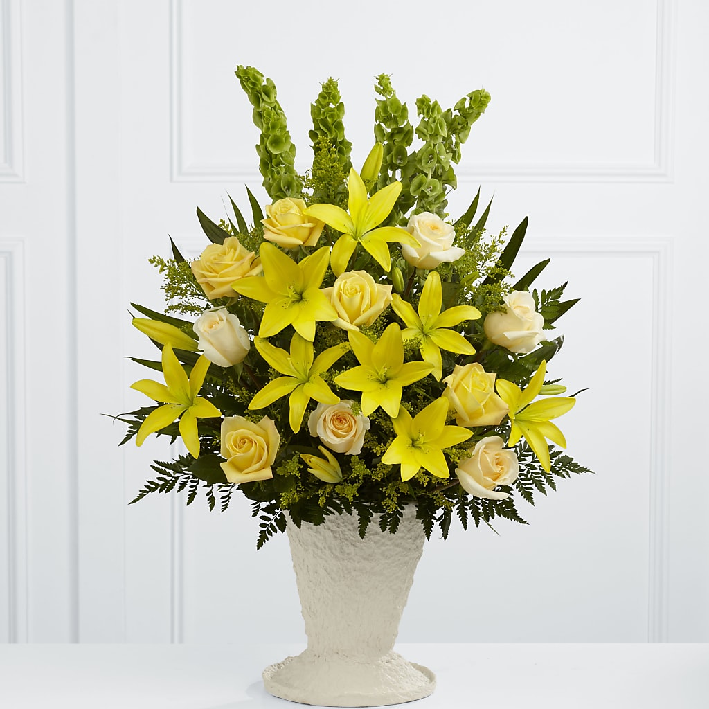 Golden Memories Arrangement – Moonlight Floral, Minneapolis MN
