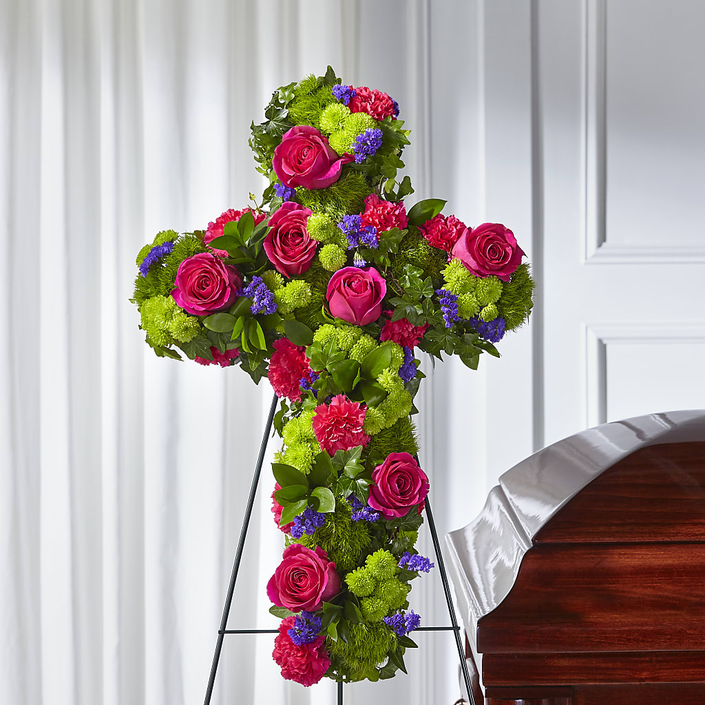 Tribute Rose Floral Cross – Moonlight Floral, Minneapolis MN
