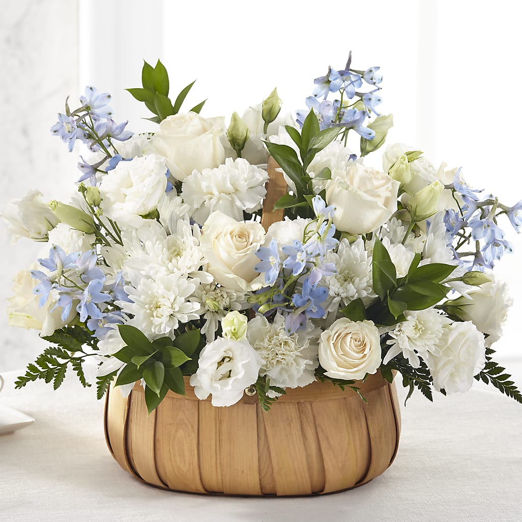 Sincerely Heartfelt Basket – Moonlight Floral, Minneapolis MN