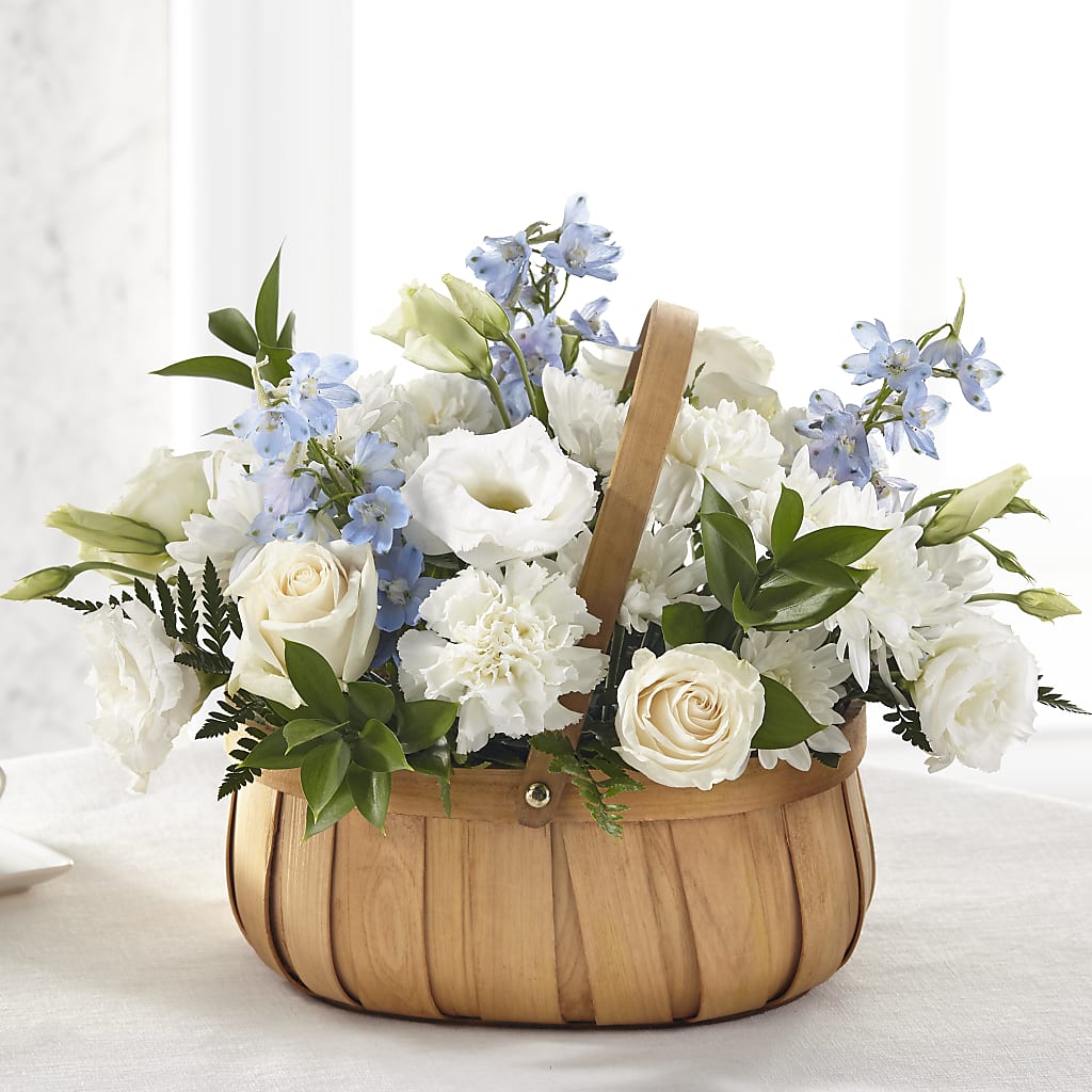 Sincerely Heartfelt Basket – Moonlight Floral, Minneapolis MN