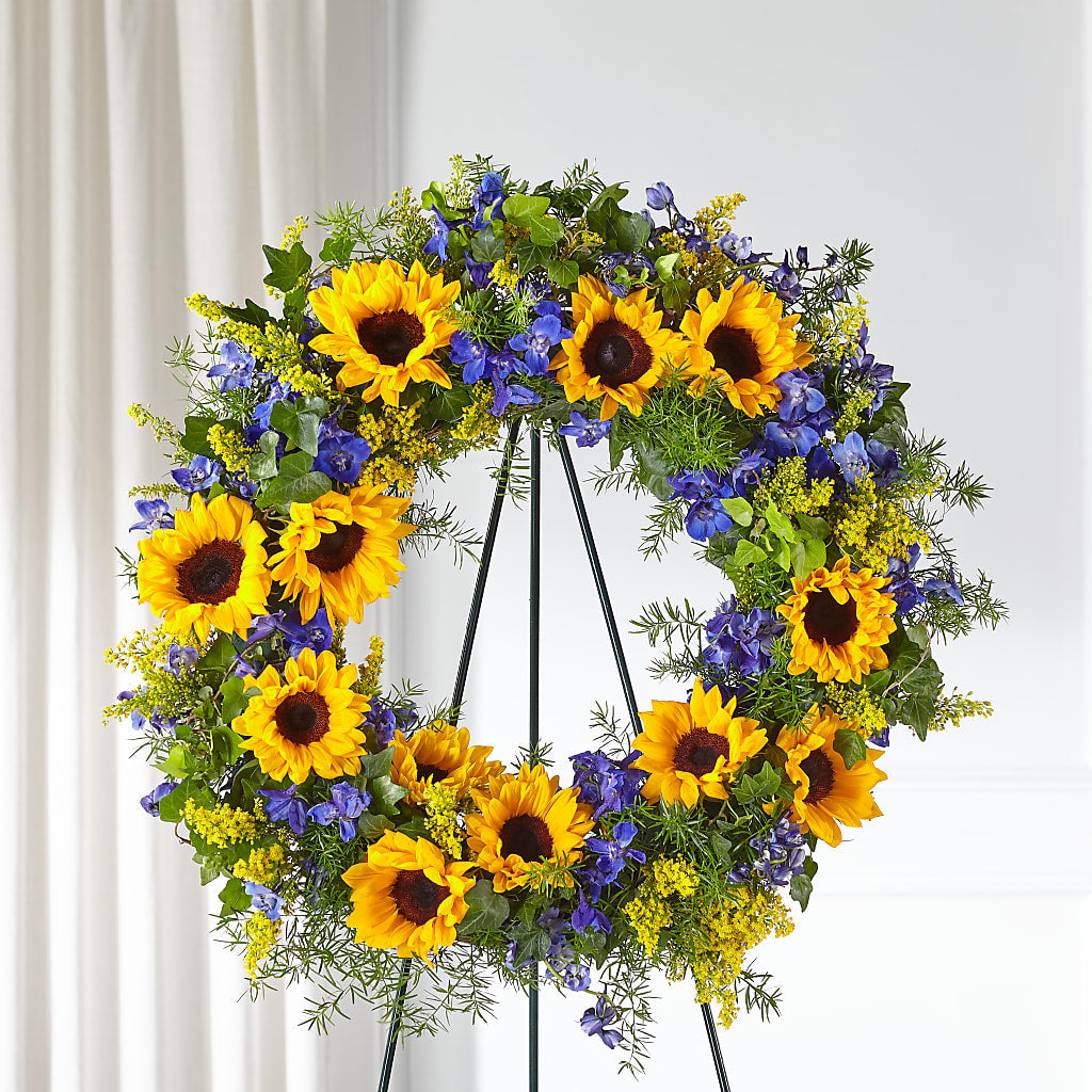 Bright Rays Wreath – Moonlight Floral, Minneapolis MN