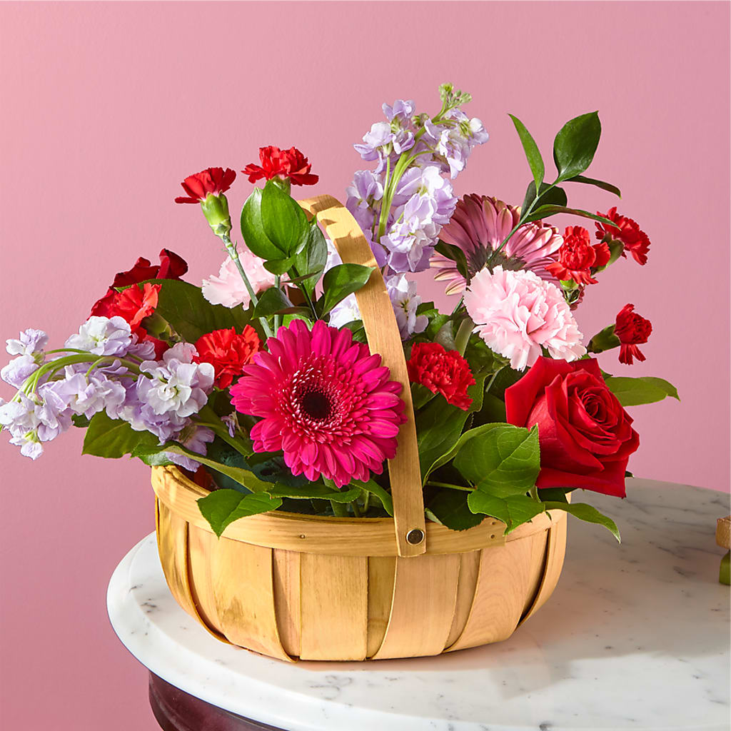 Pink Picnic Basket – Moonlight Floral, Minneapolis MN