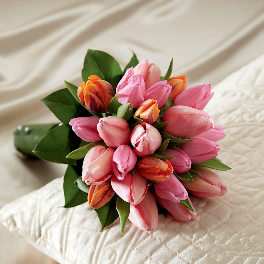 Embraceable Bouquet – Moonlight Floral, Minneapolis MN