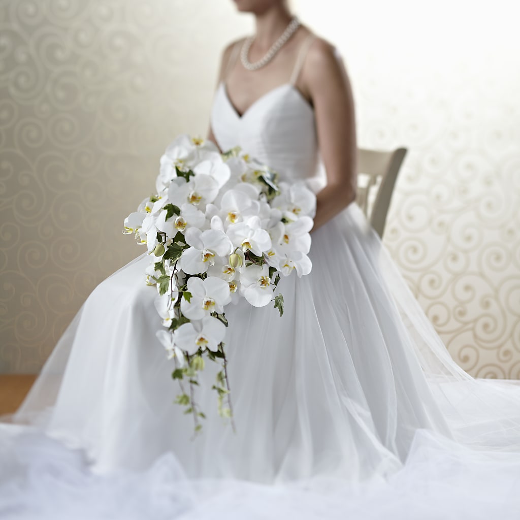 Classic White Bouquet – Moonlight Floral, Minneapolis MN