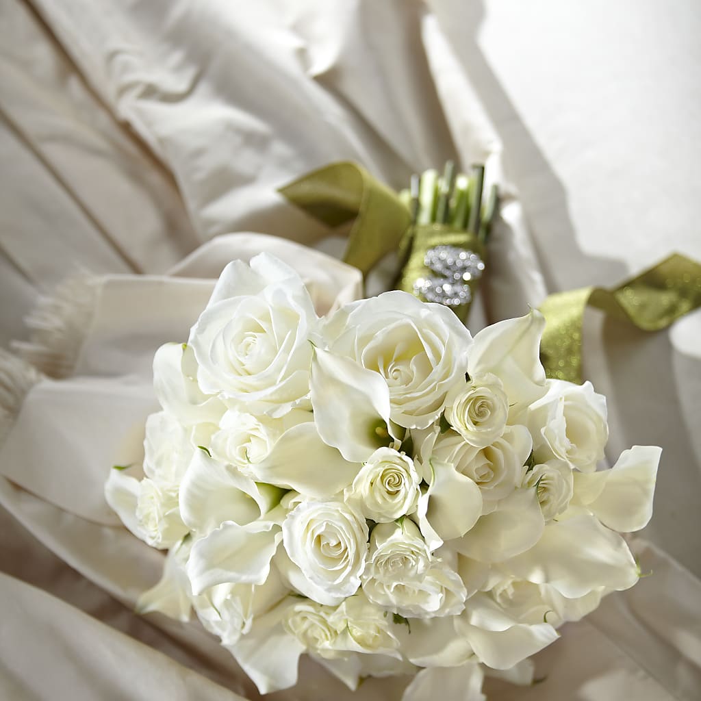 Serene Highness Bouquet – Moonlight Floral, Minneapolis MN