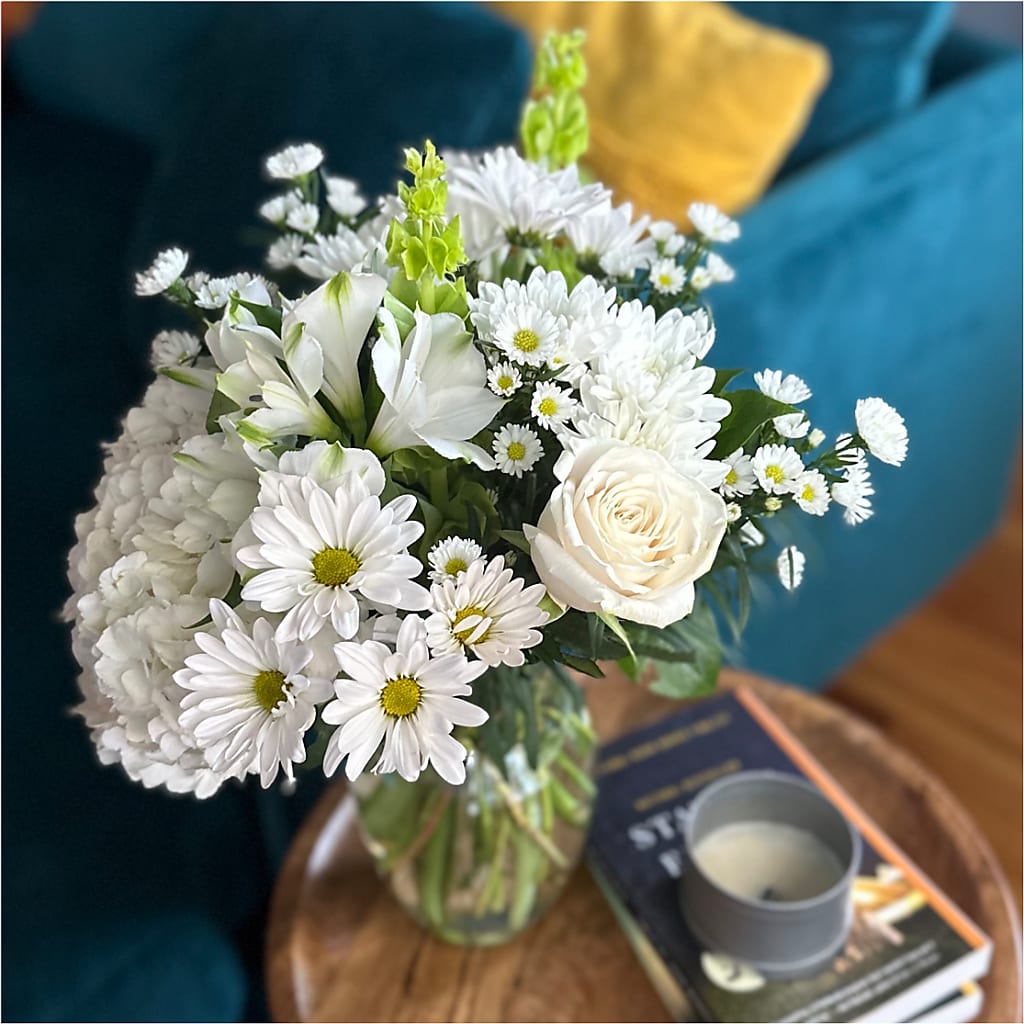 Classic Ivory – A Florist Original –  Moonlight Floral, Minneapolis MN