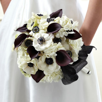 To Have and To Hold Bouquet –  Moonlight Floral, Minneapolis MN
